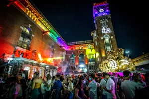 La Noche de los Museos 2025 suma un plus: pase libre para moverte gratis por la Ciudad